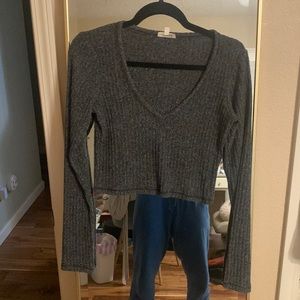 Wilfred Free
Georgia Long Sleeve Crop Top Size M